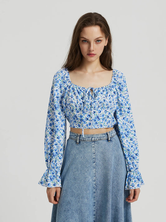 NiloBerry Minimalistic floral printed crop top.